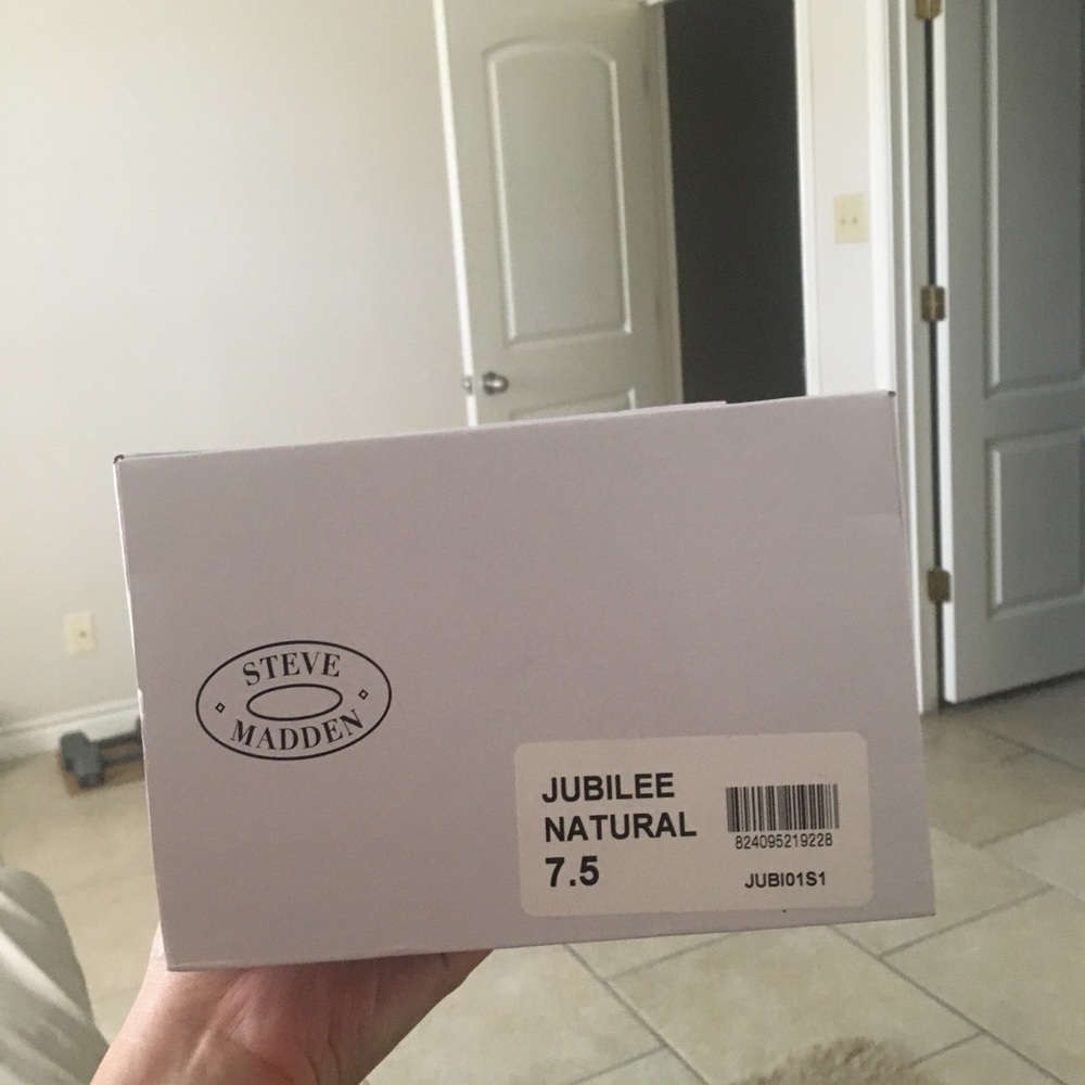 Steve Madden Jubilee Sandal in Natural